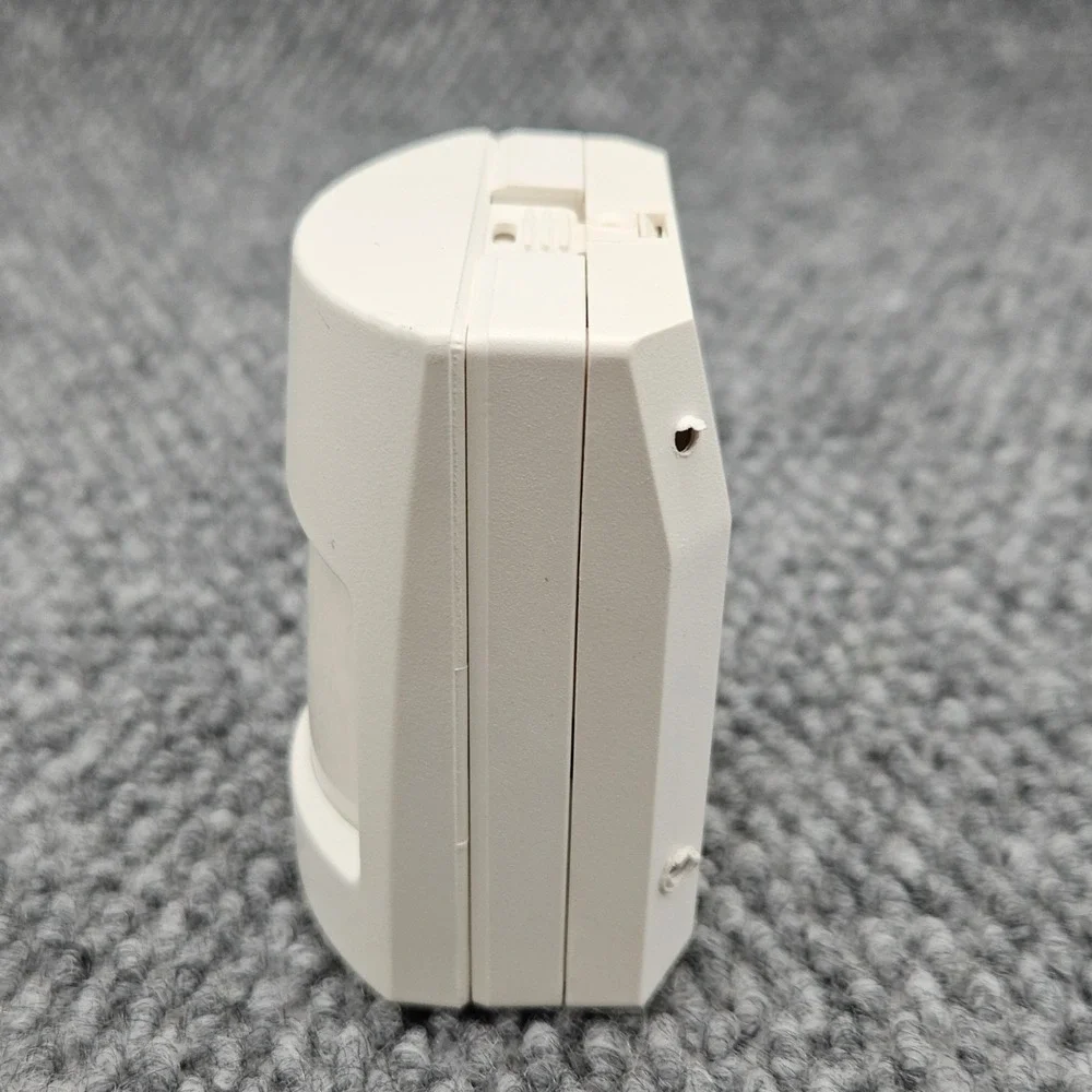 Qolsys IQ Motion QS1230-840 Wireless PIR Motion Sensor Security Alarm Hardware